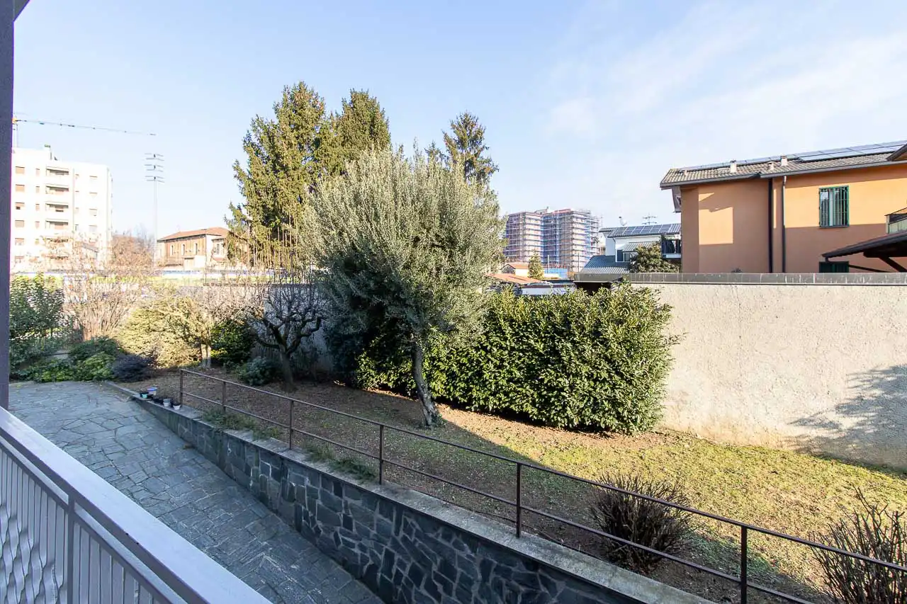 Villa unifamiliare in vendita ad Arcore in classe A4 CASAESTYLE (13)