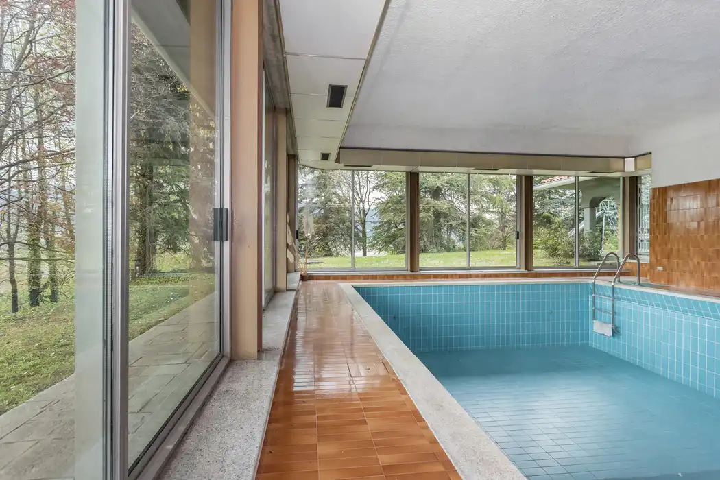 villa-con-piscina-in-vendita-a-monguzzo-como-agenzia-immobiliare-casa&style-immobiliare-milano-brianza (24)