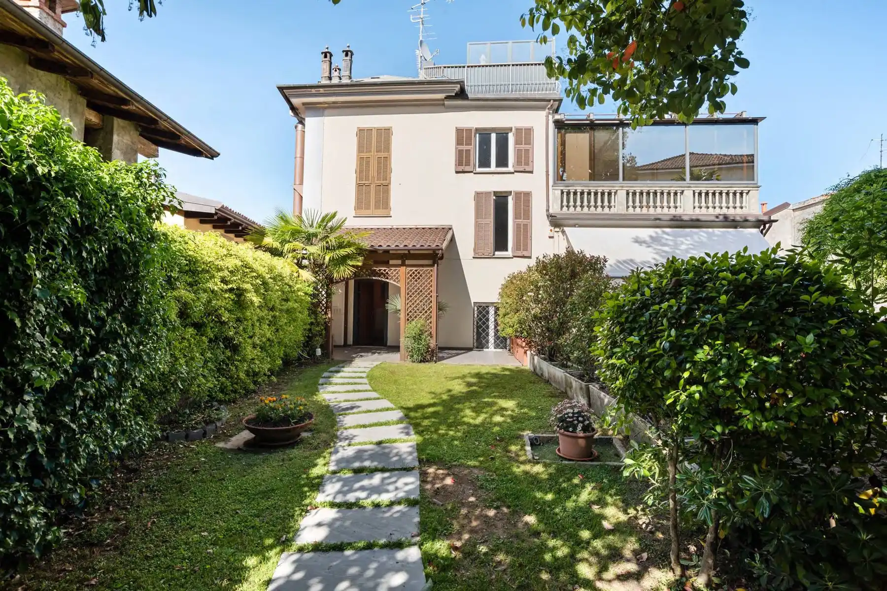 Appartamento in vendita 3 locali con giardino vista lago a Lesa Lago Maggiore Casaestyle (22)