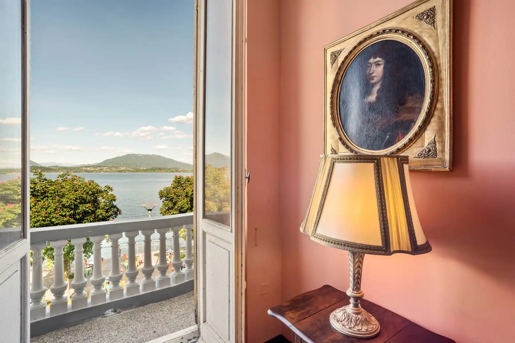 Appartamento in vendita 3 locali con giardino vista lago a Lesa Lago Maggiore Casaestyle (25)