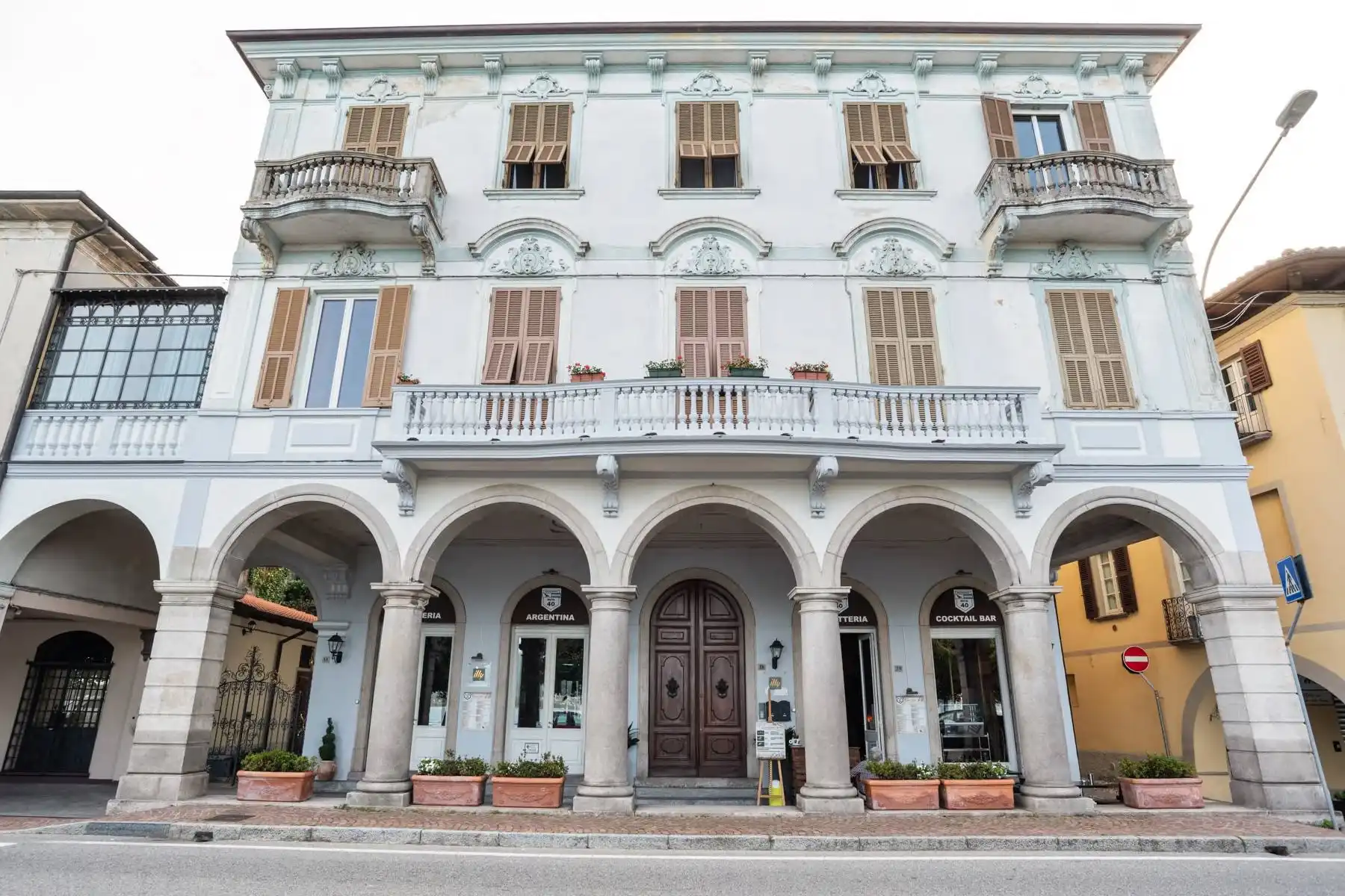 Appartamento in vendita 3 locali ultimo piano mansardato vista lago Maggiore casaestyle (2)