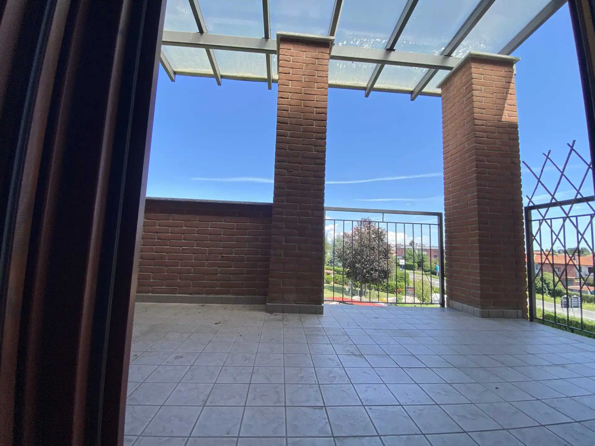 Appartamento in vendita a Busnago con terrazzo (3)