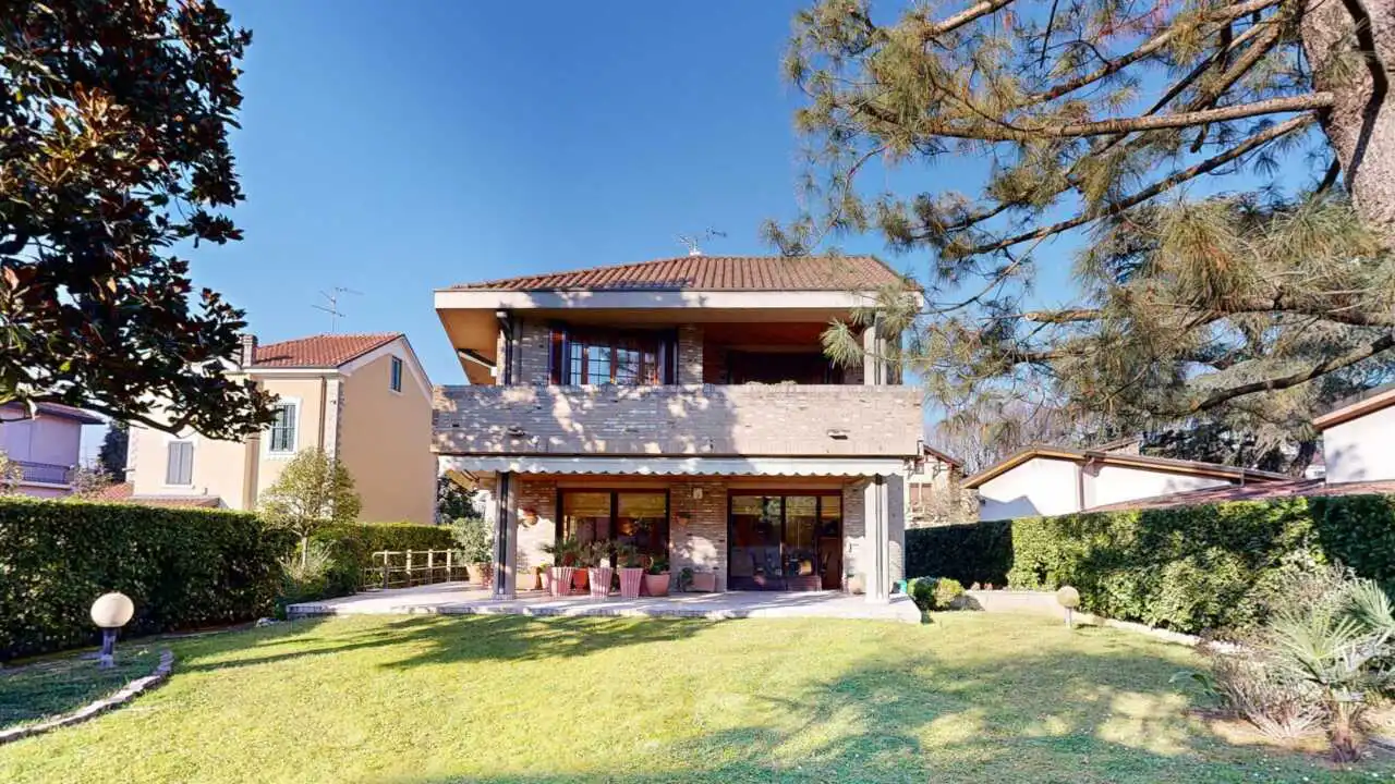villa-in-vendita-a-cusano-milanino-immobiliare-milano-e-brianza-casa&style (12)