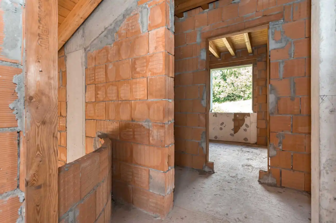 prestigiosa-villa-singola-panoramica-in-vendita-a-santomobono-terme-localita-selino-alta-immobiliare-milano-brianza-casa&style ( (10)