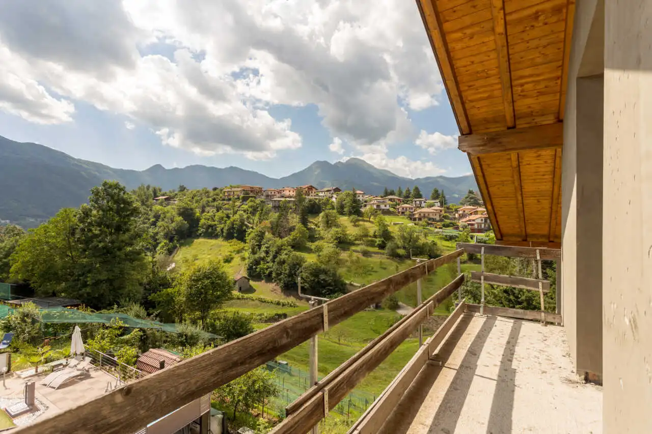 prestigiosa-villa-singola-panoramica-in-vendita-a-santomobono-terme-localita-selino-alta-immobiliare-milano-brianza-casa&style ( (17)