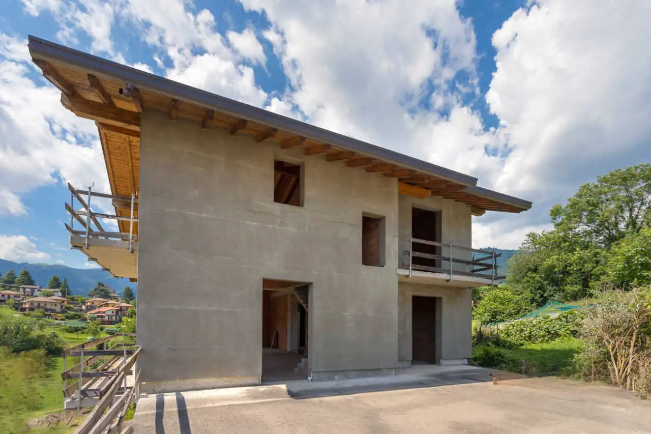 prestigiosa-villa-singola-panoramica-in-vendita-a-santomobono-terme-localita-selino-alta-immobiliare-milano-brianza-casa&style ( (5)