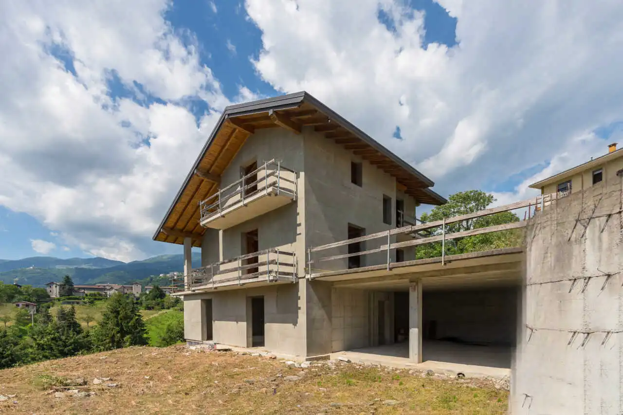 villa-in-vendita-a-Sant-Omobono-in-provincia-di-Bergamo-alta-immobiliare-milano-brianza-casa&style ( (8)