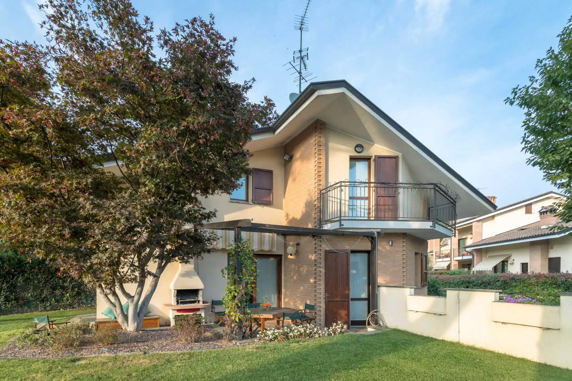 Villa in vendita a Carnate Monza Brianza (8)