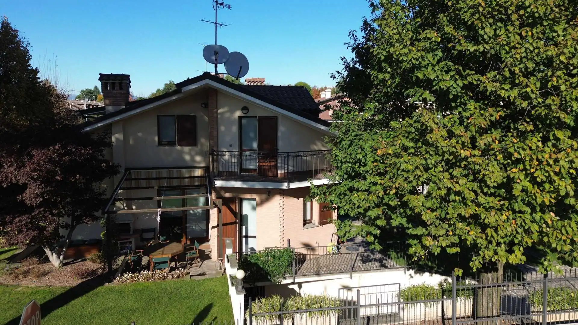Villa in vendita a Carnate Monza Brianza casaestyle (1)