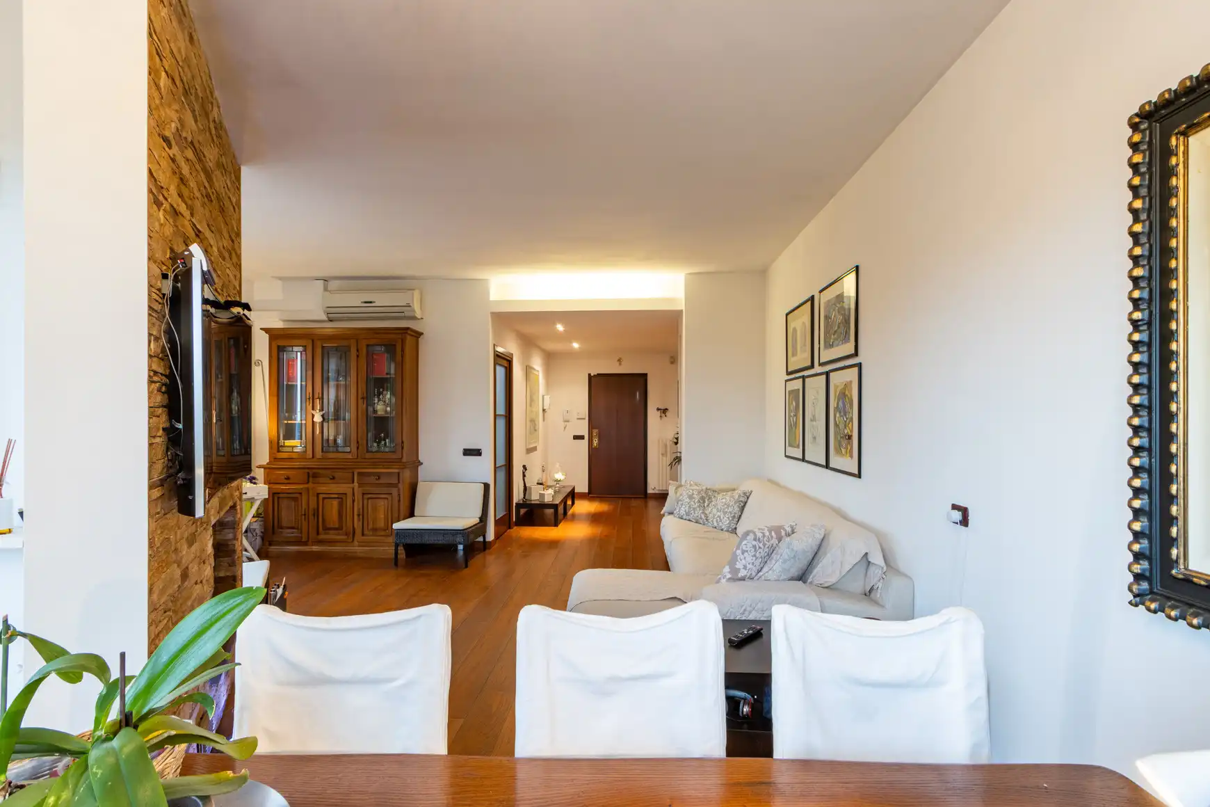 Ampio Trilocale Ristrutturato con Giardino Privato a Missaglia (31)