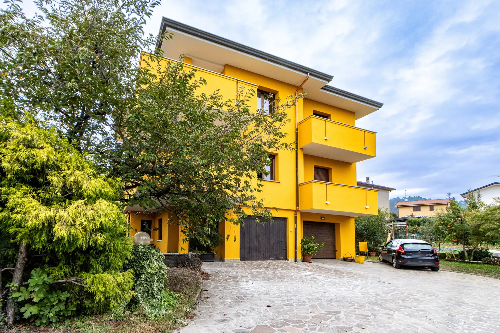 Ampio Trilocale Ristrutturato con Giardino Privato a Missaglia (58)