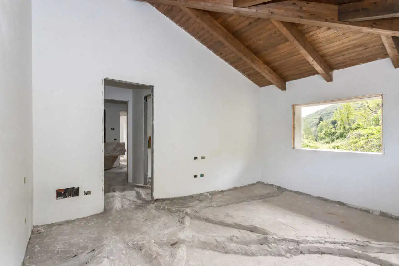 Villa con giardino in vendita a Airuno Lecco panoramica vista lago 28