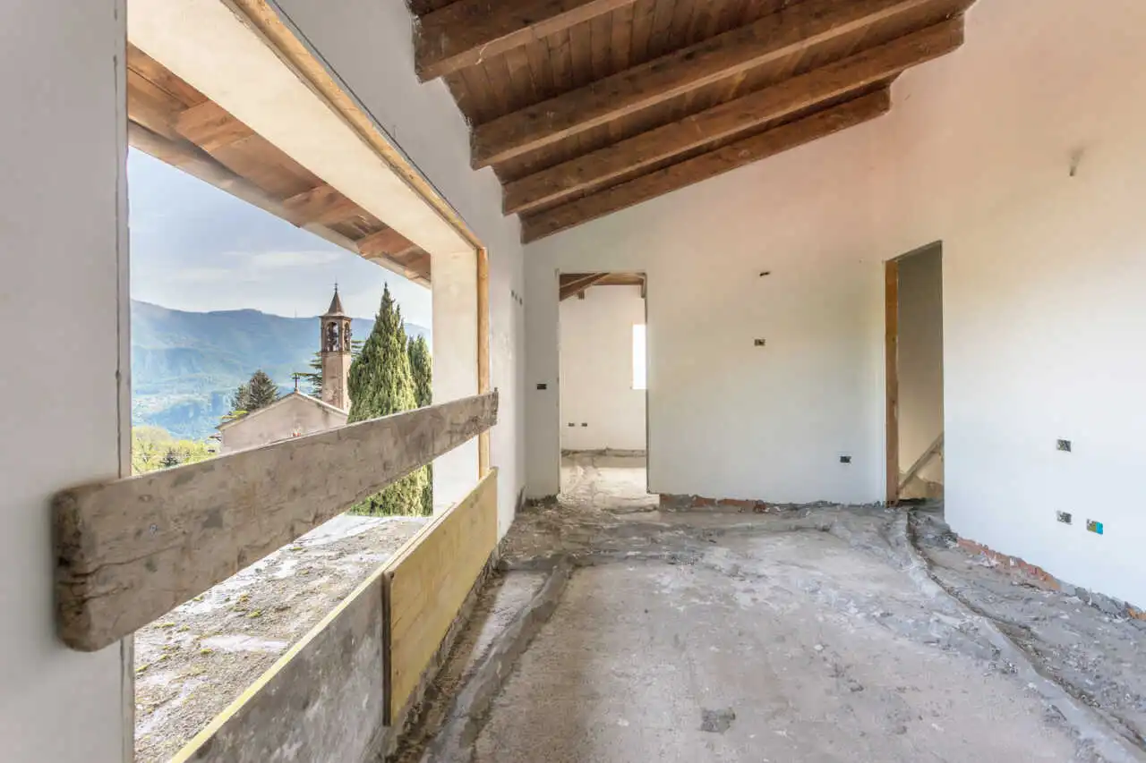 Villa con giardino in vendita a Airuno Lecco panoramica vista lago 8