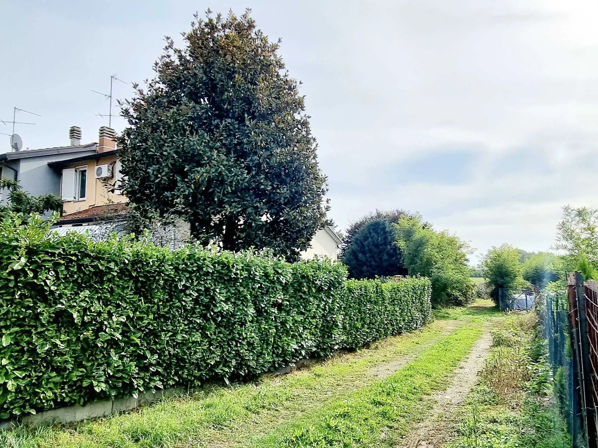 Villa Bifamiliare in Vendita a Busnago Via Europa 35 (24)