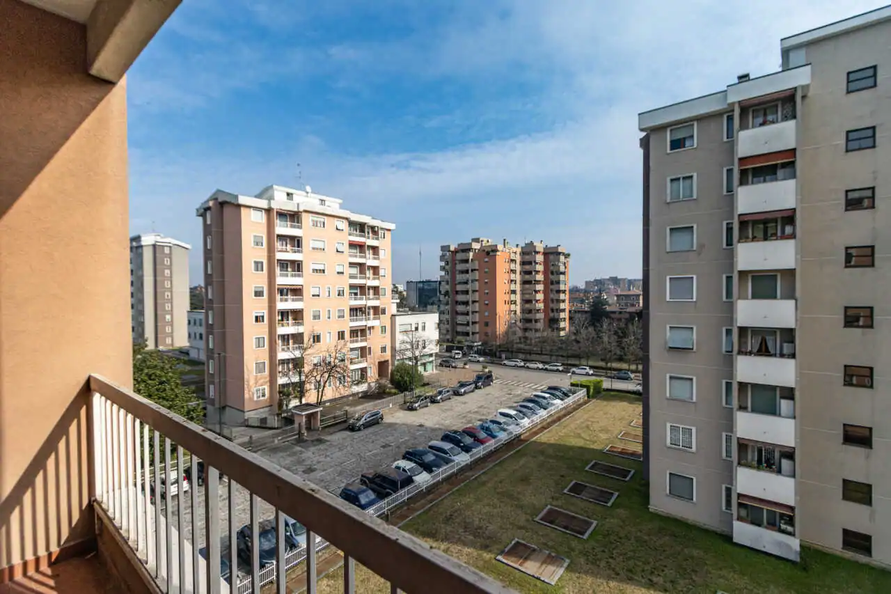 appartamento-in-vendita-a-segrate-3-locali-piano-alto-immobiliare-milano-brianza-casaestyle (16)