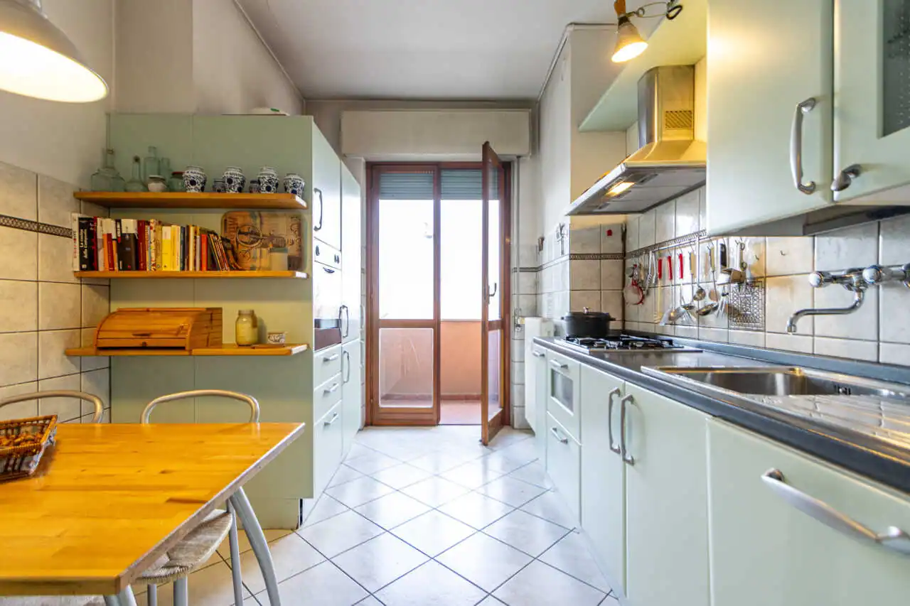 appartamento-in-vendita-a-segrate-3-locali-piano-alto-immobiliare-milano-brianza-casaestyle (2)