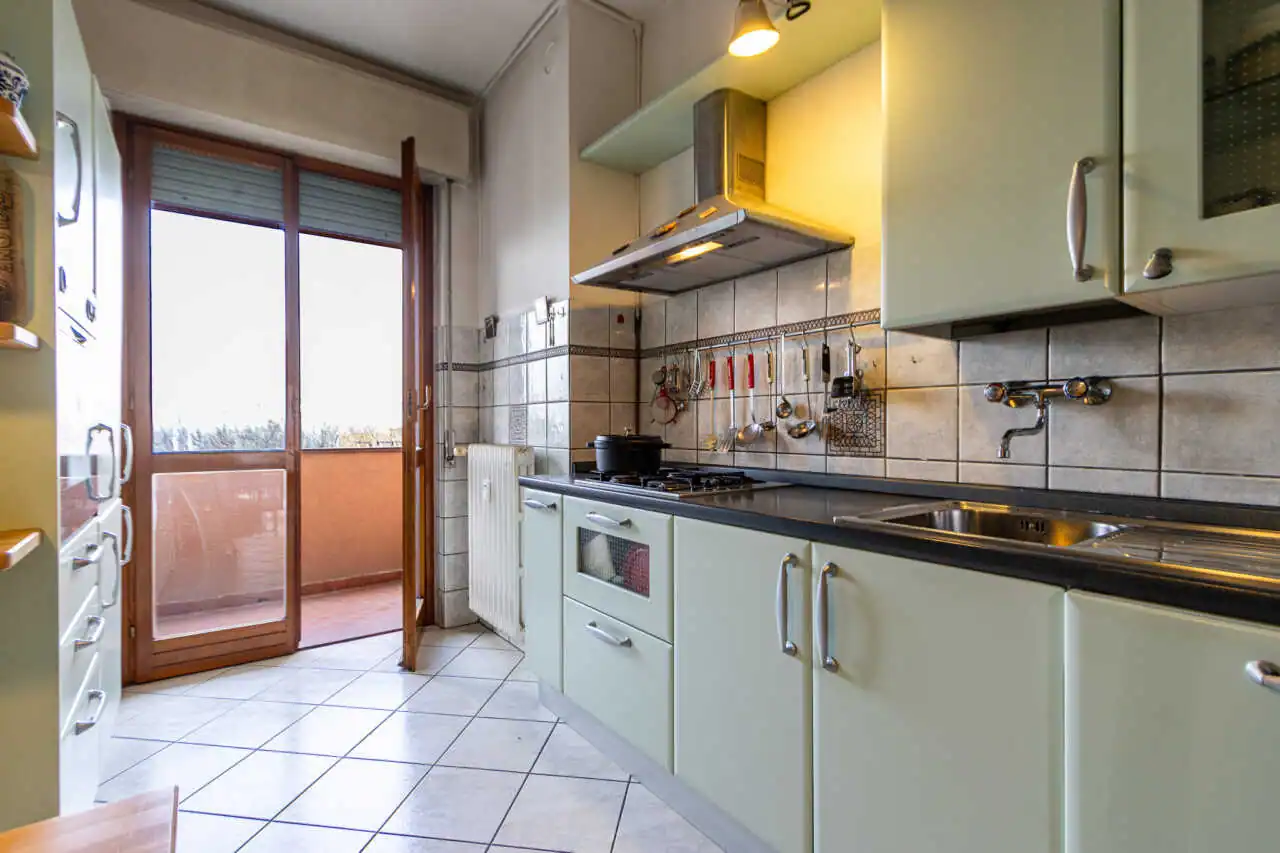 appartamento-in-vendita-a-segrate-3-locali-piano-alto-immobiliare-milano-brianza-casaestyle (4)