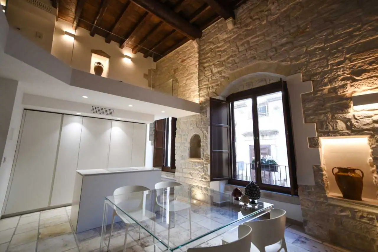 casa-indipendente-in vendita-a-bisceglie-puglia-vista-mare-con-ascensore-ristrutturata (17)