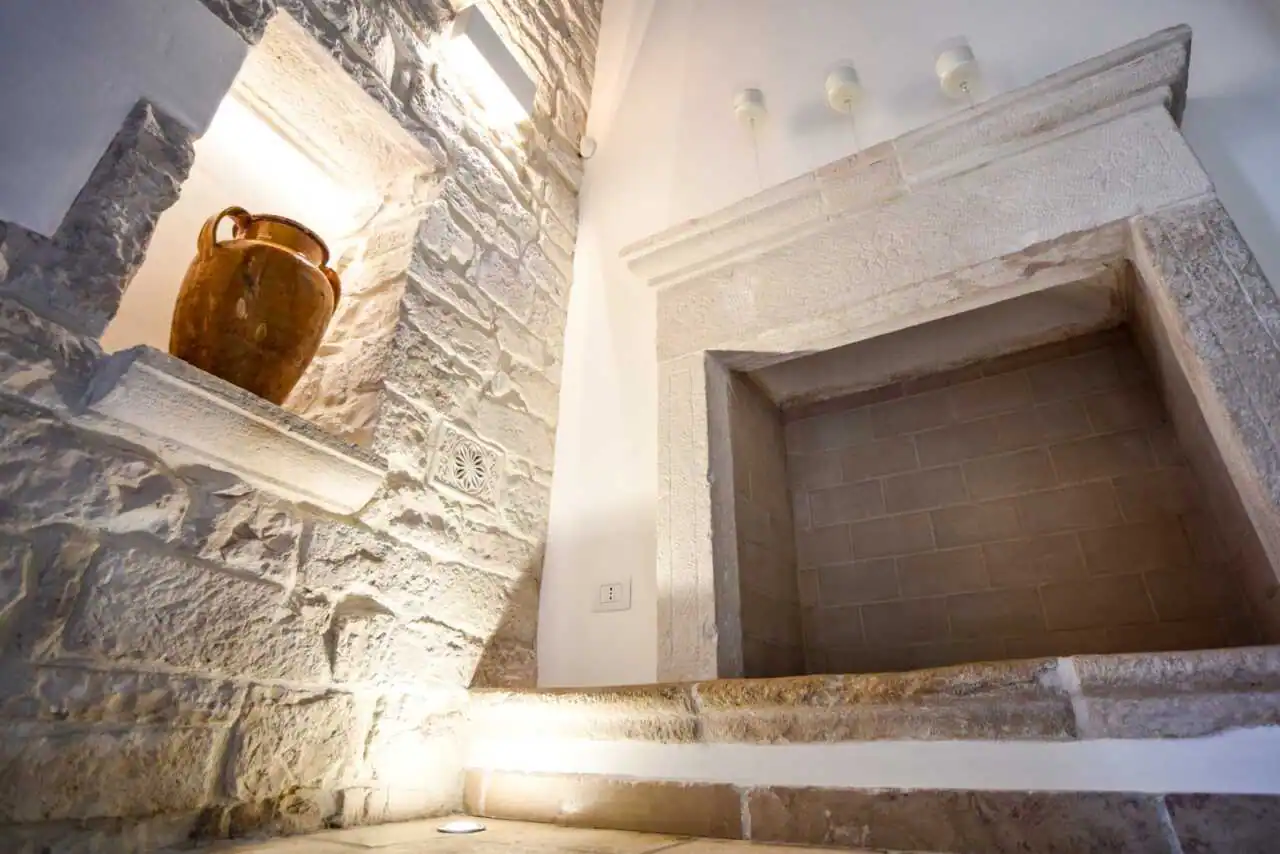 casa-indipendente-in vendita-a-bisceglie-puglia-vista-mare-con-ascensore-ristrutturata (47)