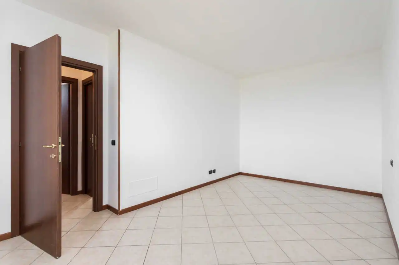 appartamento-a-busnago-ultimo-piano-in-vendita 11