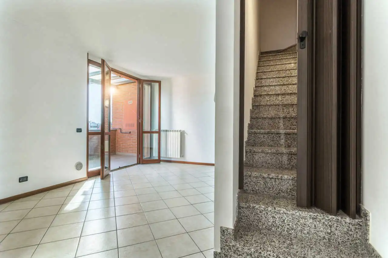 appartamento-a-busnago-ultimo-piano-in-vendita 20