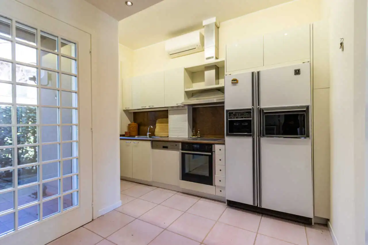 in-vendita-villa-a-schiera-a-lesmo-contesto-esclusivo-con-servizi-riservati-ai-residenti-immobiliare-milano-e-brianza-casa&style (20)
