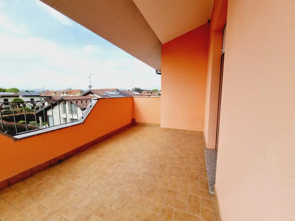 appartamento-in-vendita-a-bernareggio-ultimo-piano-immobiliare-milano-e-brianza-casa&style (1)