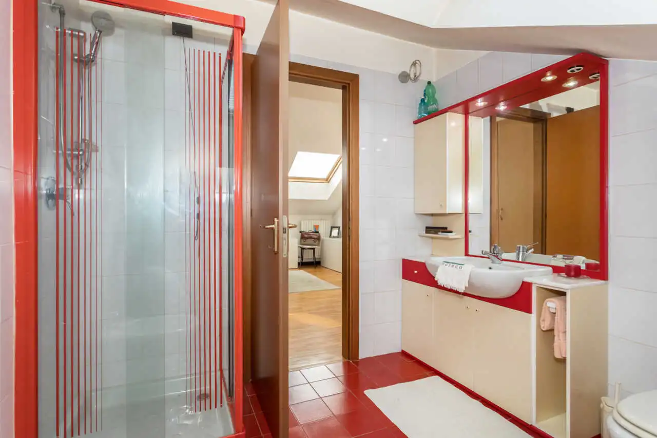 appartamento-in-vendita-a-merate-ultimo-piano-casa&style-immobiliare-milano-e-brianza (21)