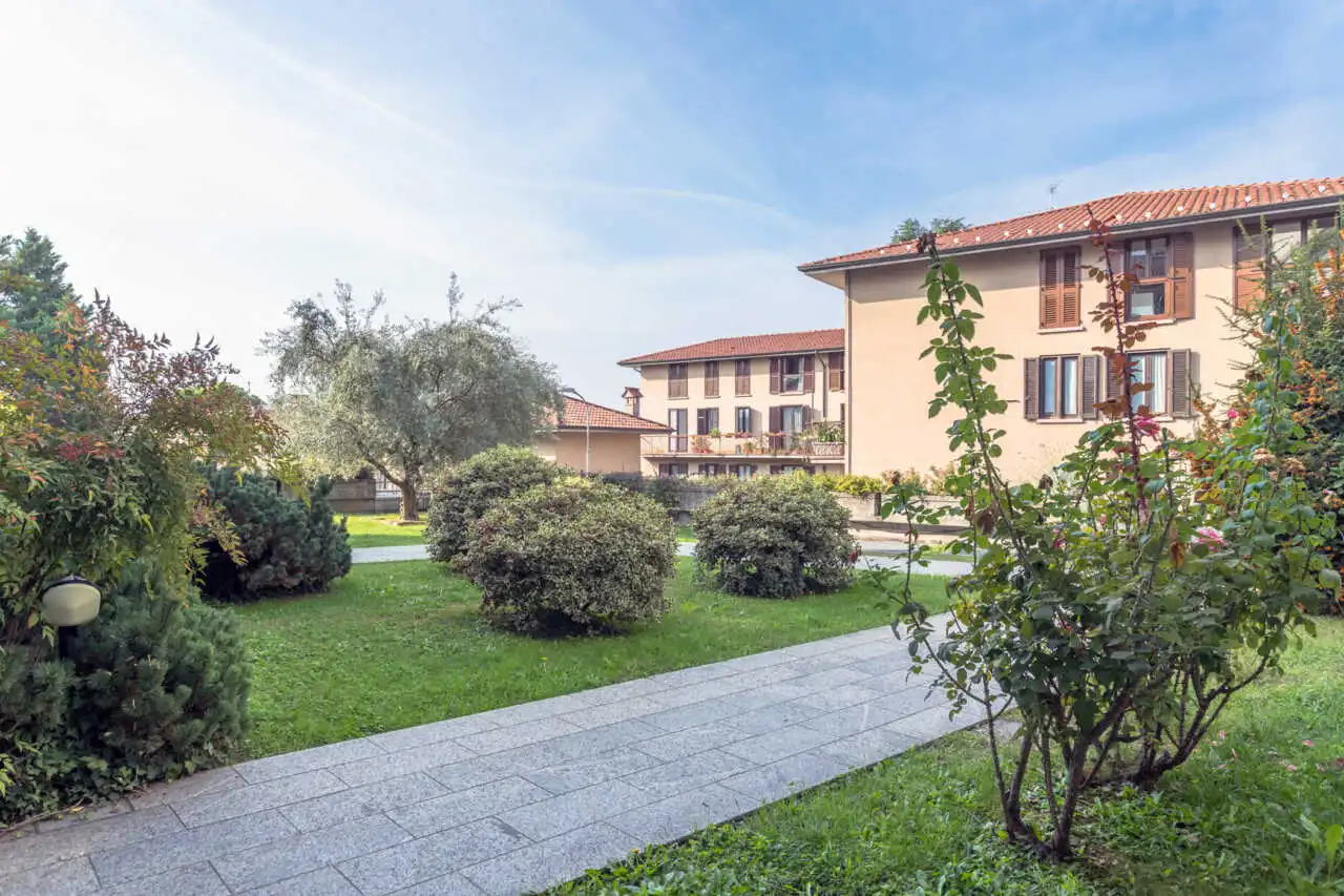 appartamento-in-vendita-a-merate-ultimo-piano-casa&style-immobiliare-milano-e-brianza (27)