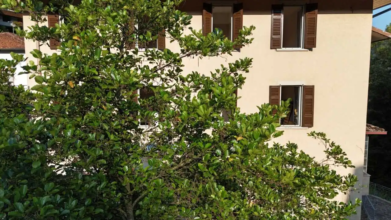 palazzina-in-vendita-a-gaverina-terme-valle-cavallina-bergamo-agenzia-immobiliare-Milano-Brianza-Casa&Style (1)