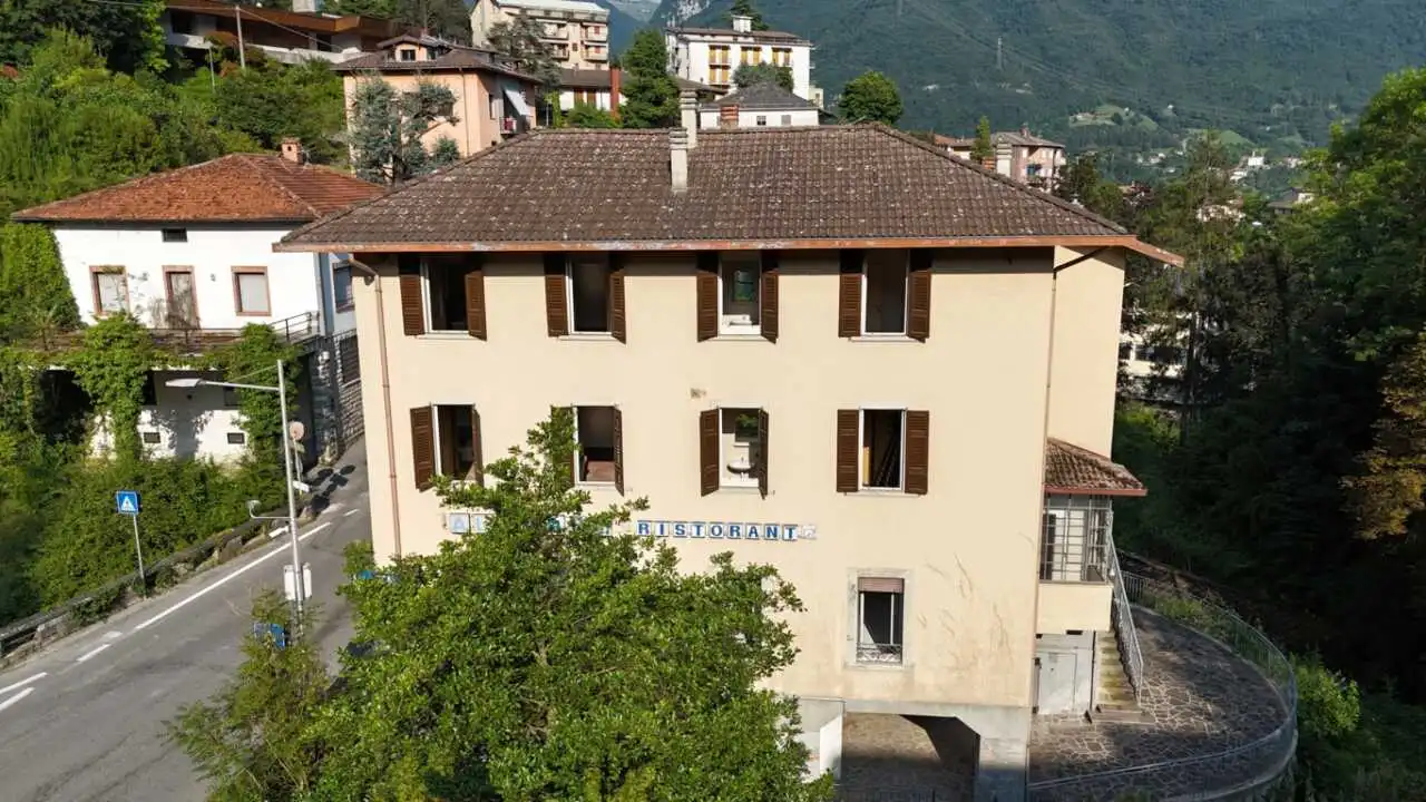 palazzina-in-vendita-a-gaverina-terme-valle-cavallina-bergamo-agenzia-immobiliare-Milano-Brianza-Casa&Style (5)