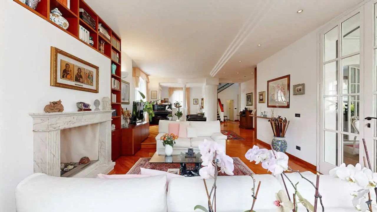 villa-singola-cusano-milanino-in-vendita-immobiliare-milano-e-brianza-casa&style (11)