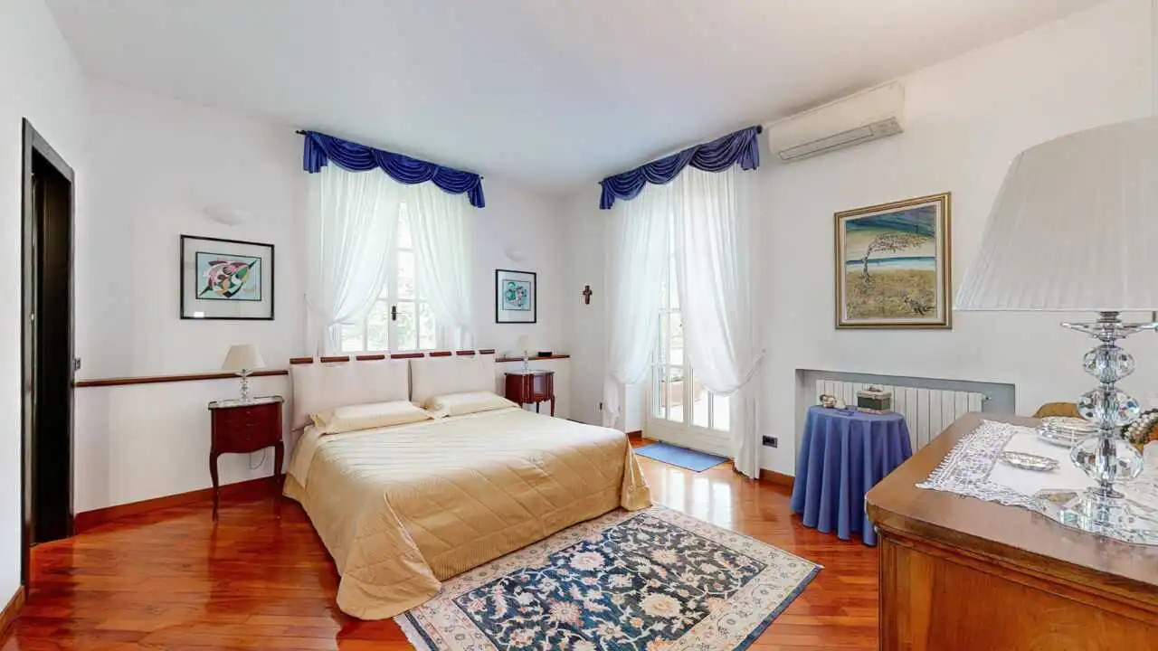 villa-singola-cusano-milanino-in-vendita-immobiliare-milano-e-brianza-casa&style (17)