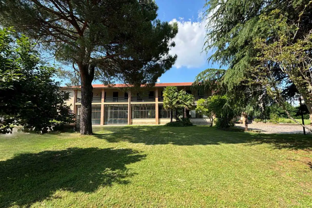bellusco-casa-indipendente-con-2-appartamenti-e-area-edificabile-agenzia-immobiliare-milano-brianza-casa&style (1)