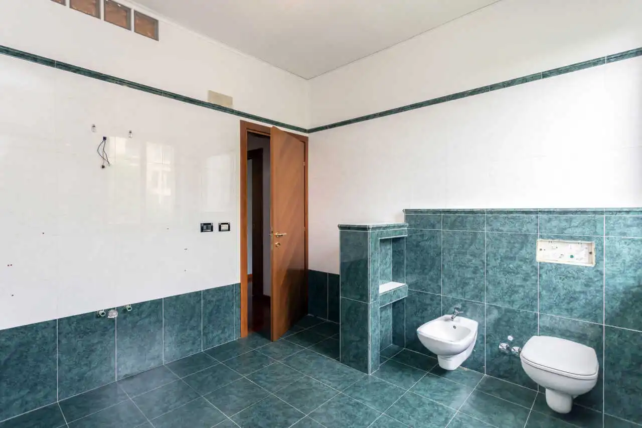 bellusco-casa-indipendente-con-2-appartamenti-e-area-edificabile-agenzia-immobiliare-milano-brianza-casa&style (21)
