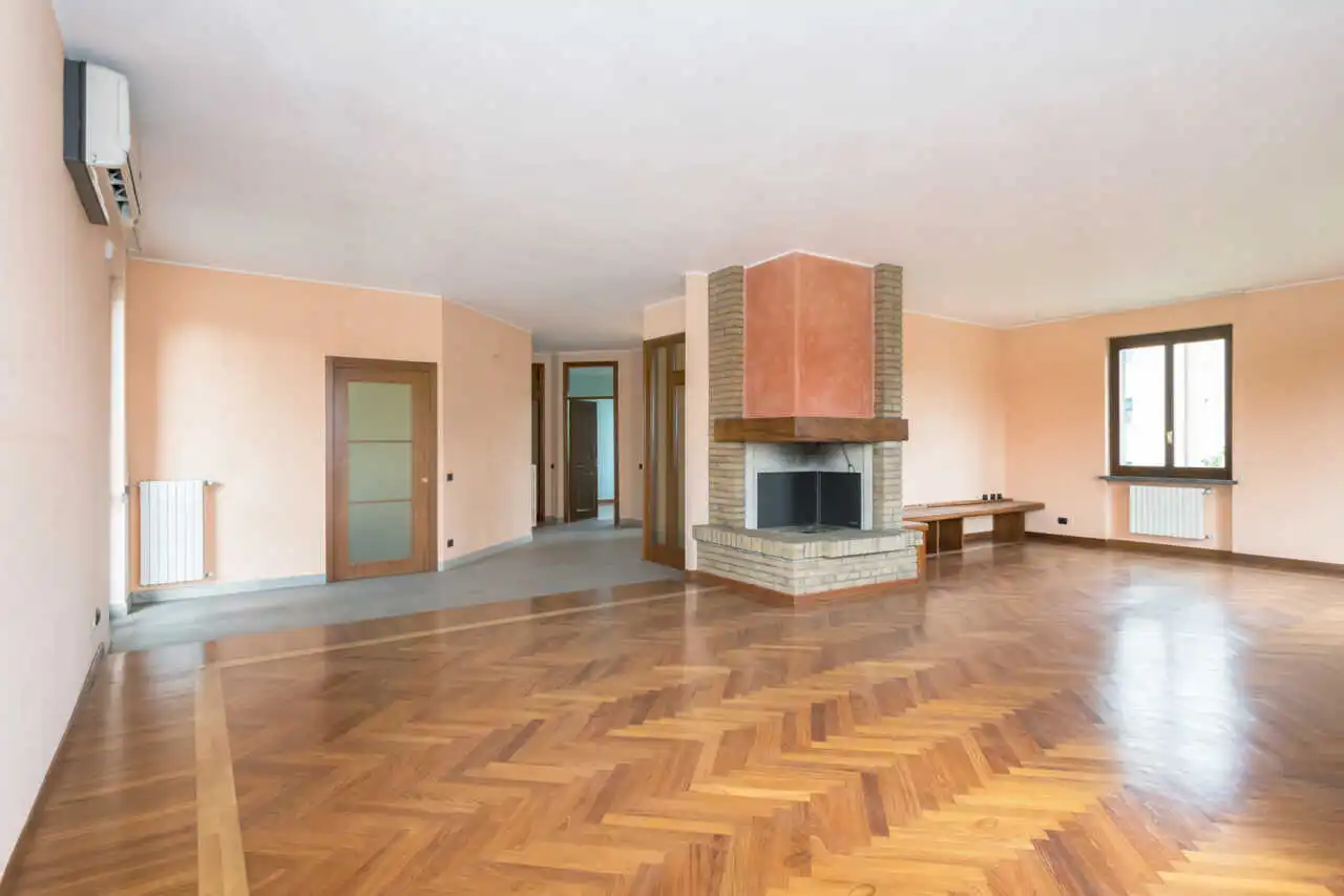 in-vendita-a-bellusco-proprieta-con-2-appartamenti-giardino-deposito (1)
