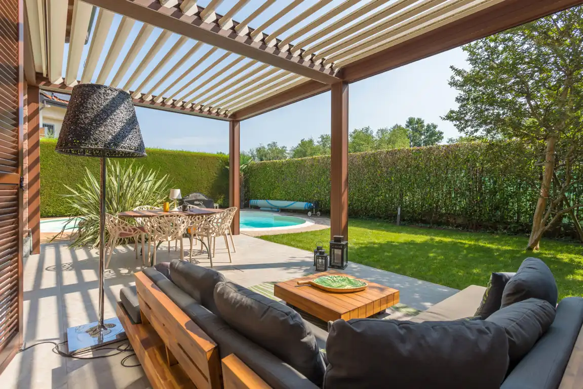 splendida-villa-con-piscina-in-vendita-a-usmate-velate-agenzia-immobiliare-milano-brianza-casa&style (22)