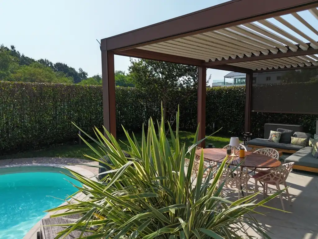splendida-villa-con-piscina-in-vendita-a-usmate-velate-agenzia-immobiliare-milano-brianza-casa&style (37)