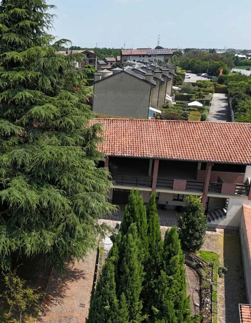 vendita-bellusco-palazzina-terra-cielo-agenzia-immobiliare-milano-brianza-casa&style (1)