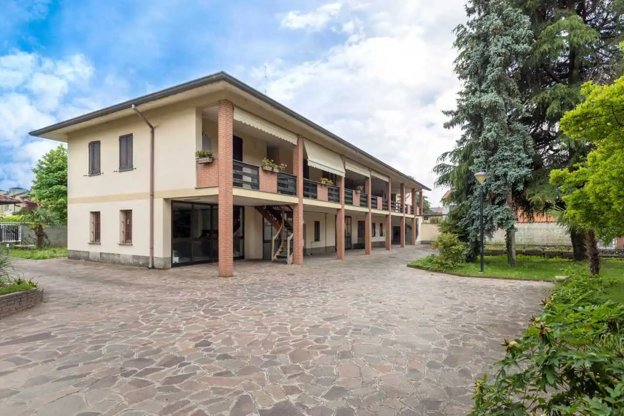 vendita-bellusco-palazzina-terra-cielo-agenzia-immobiliare-milano-brianza-casa&style (6)