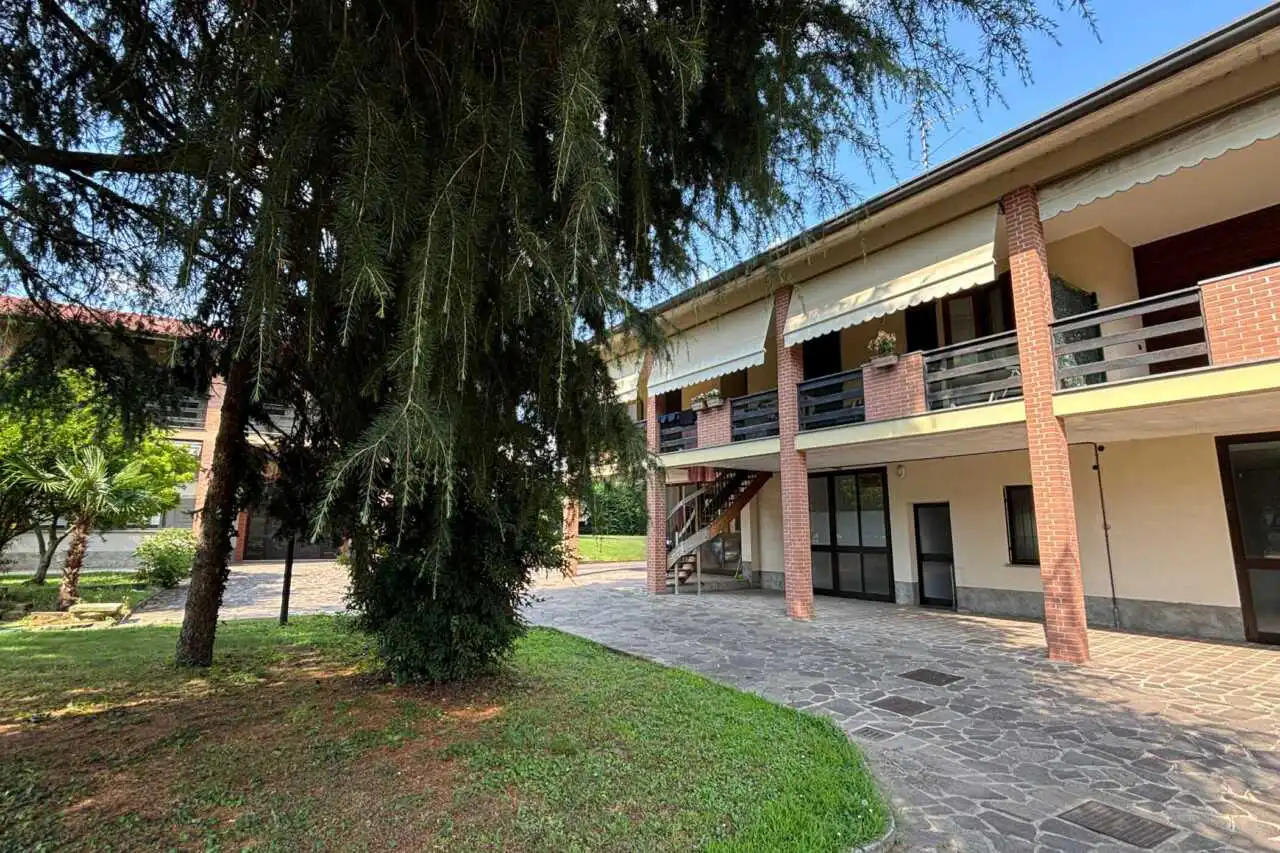vendita-bellusco-palazzina-terra-cielo-agenzia-immobiliare-milano-brianza-casa&style (7)