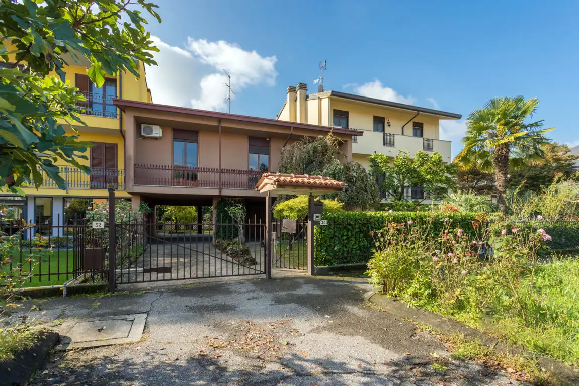villa-in-vendita-a-concorezzo-agenzia-immobiliare-ca (18)