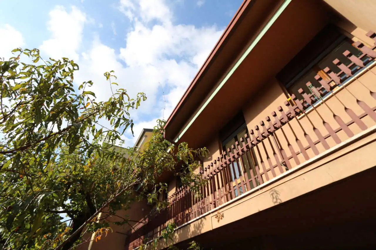 villa-in-vendita-a-concorezzo-agenzia-immobiliare-milano-e-brianza-casa&style (1)