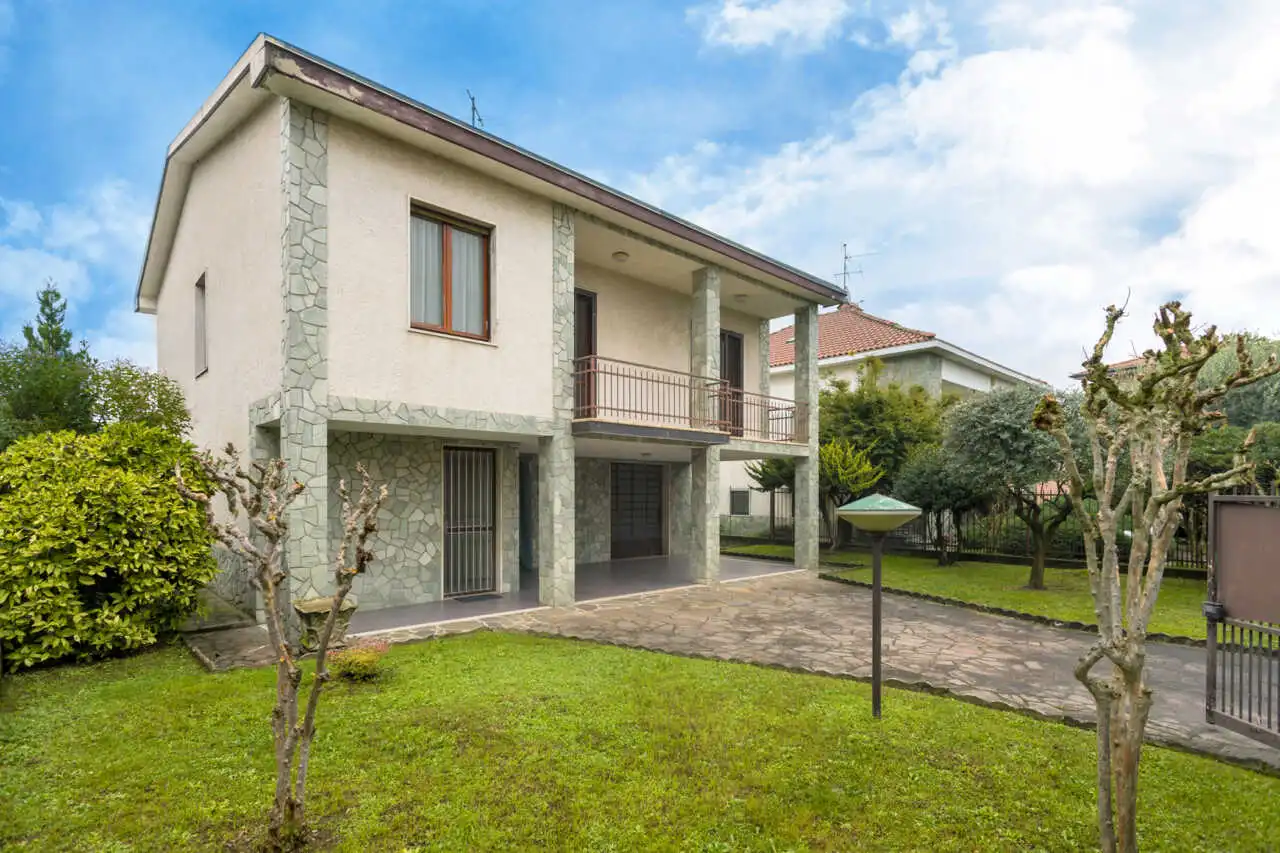 villa-cornate-d-adda-vendita-agenzia-immobiliare-milano-e-brianza-casa&style-1