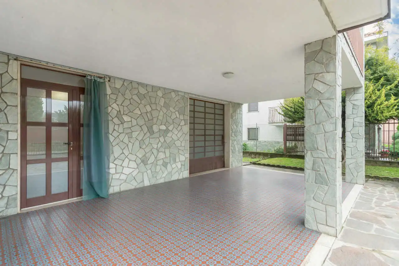 villa-cornate-d-adda-vendita-agenzia-immobiliare-milano-e-brianza-casa&style-6