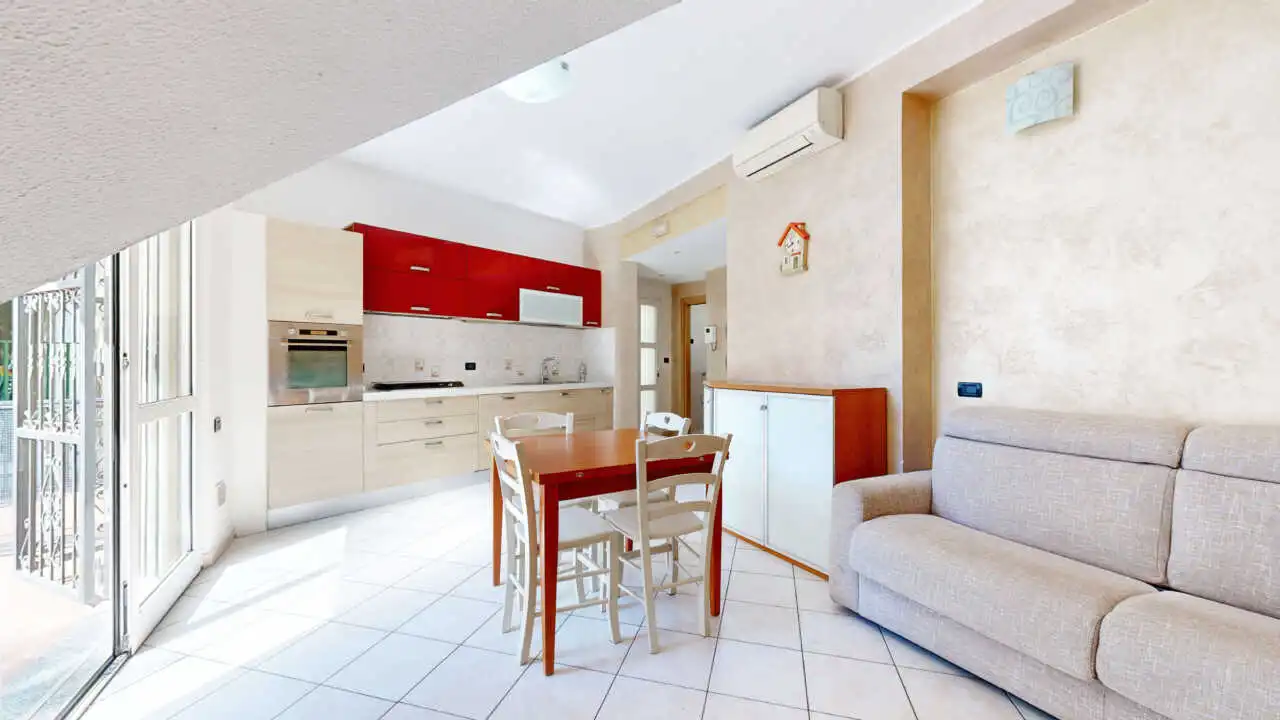 villa-a-cusano-milanino-in-vendita-porzione-bifamiliare-casa&style-agenzia-immobiliare-milano-brianza-8