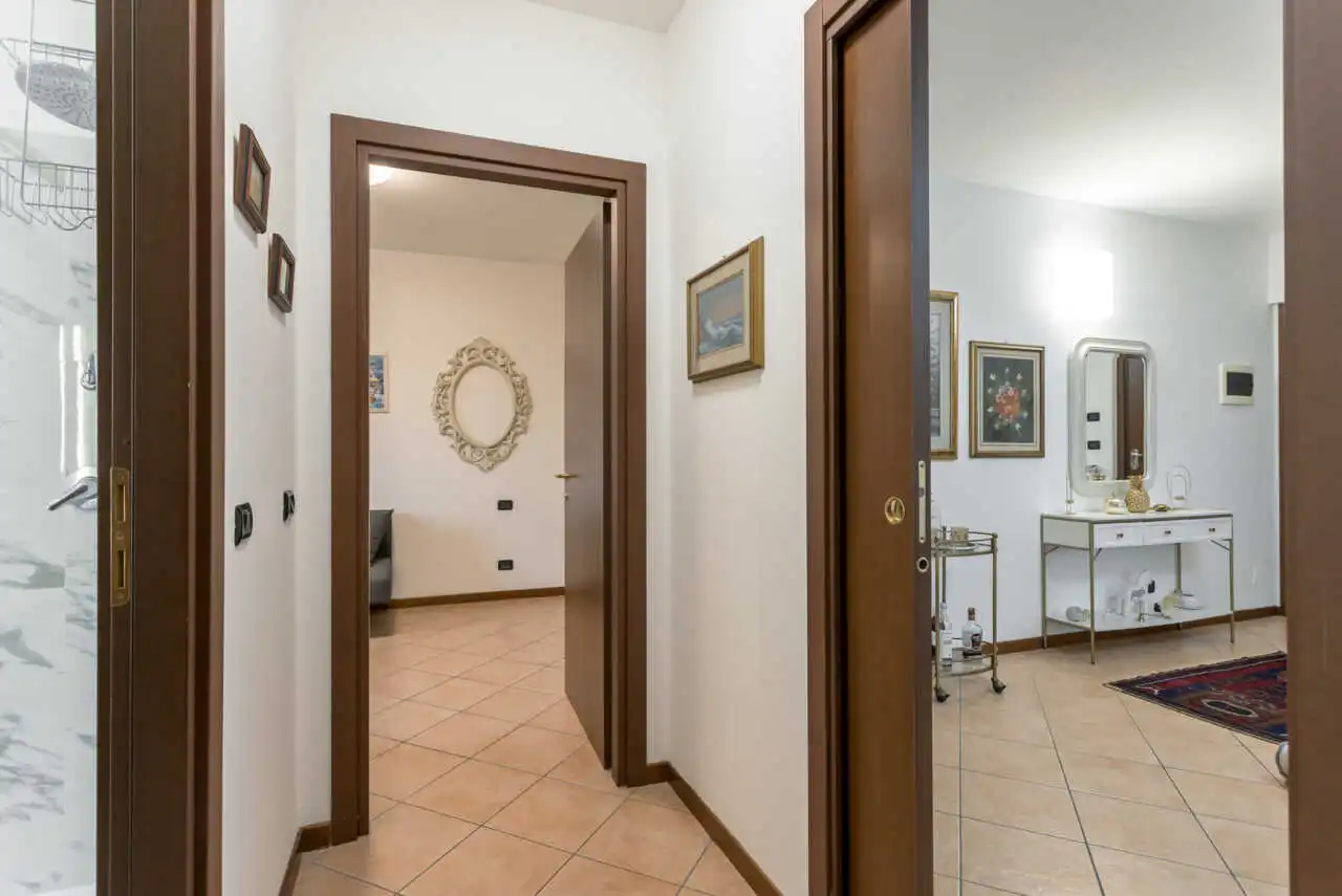 appartamento-a-busnago-in-vendita-ultimo-piano-3-locali-agenzia-casa&style-11