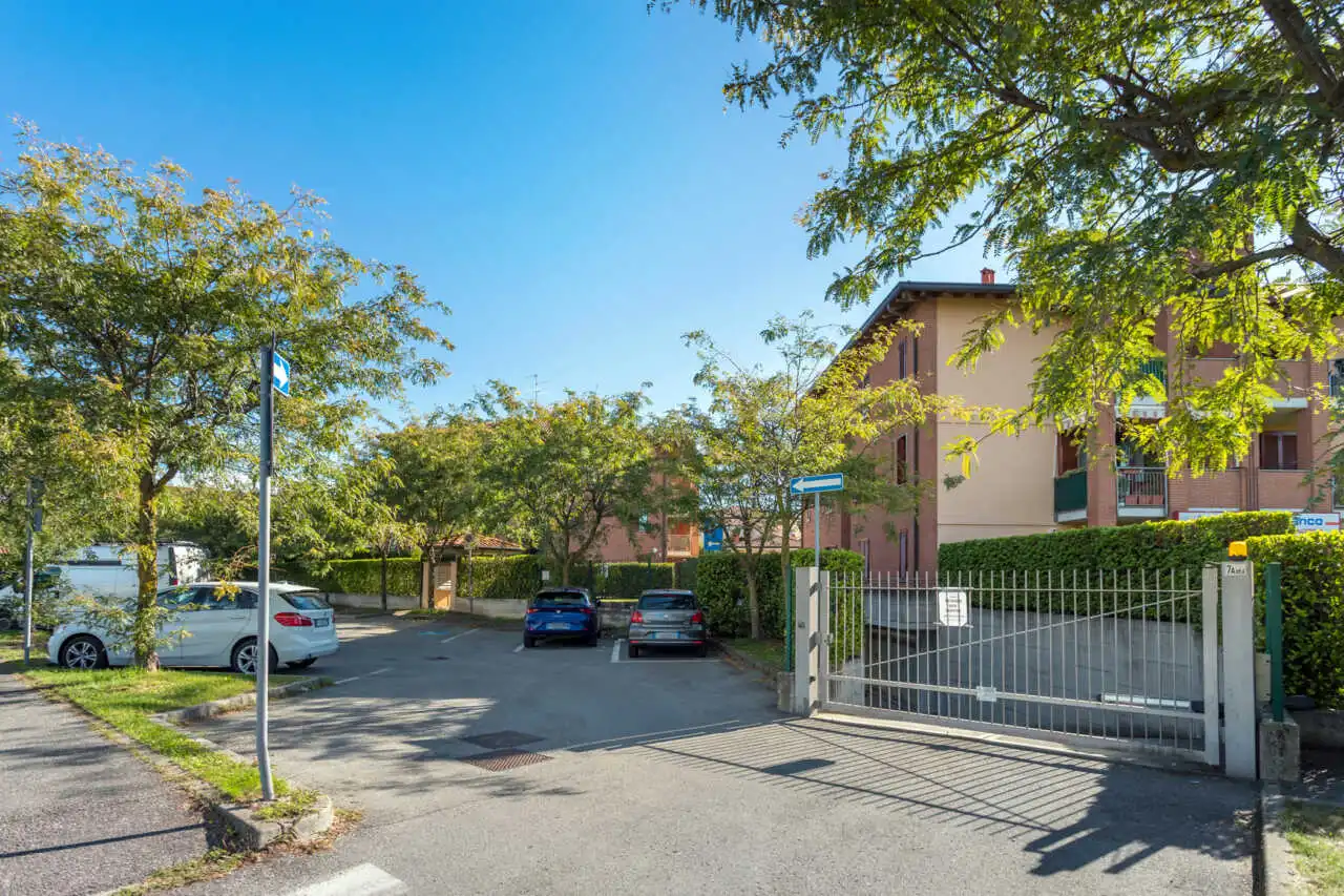 appartamento-a-busnago-in-vendita-ultimo-piano-3-locali-agenzia-casa&style-35