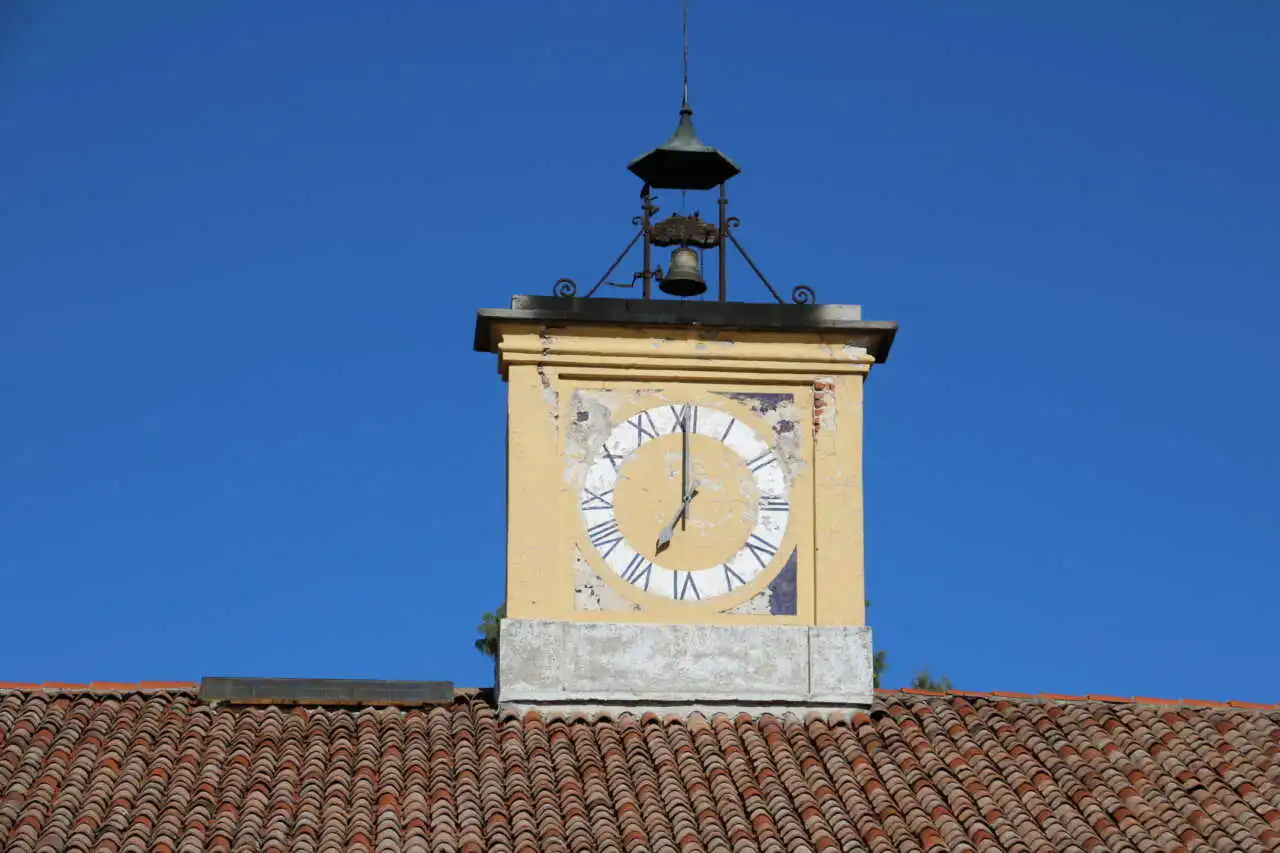 villa-d-epoca-con-parco-in-vendita-milano-zibido-san-giacomo-casa&style-agenzia-immobiliare-milano-brianza (9)