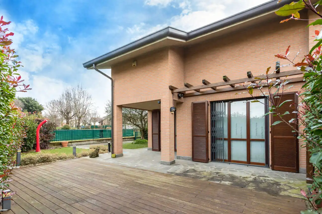 villa-di-testa-in-vendita-a-cavenago-di-brianza-monza-e-brianza-CAVENAGO-11